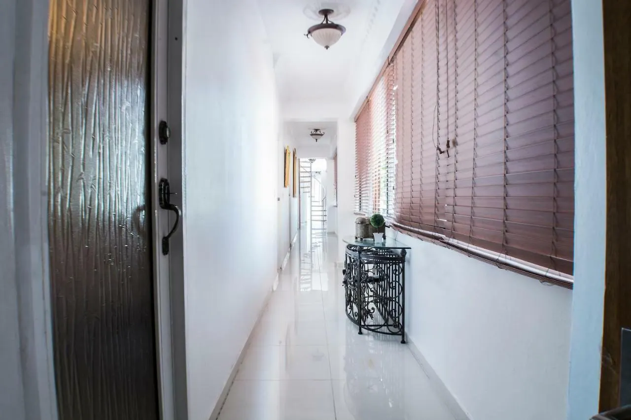 Malecon Rooms Y Hotel Σάντο Ντομίγκο